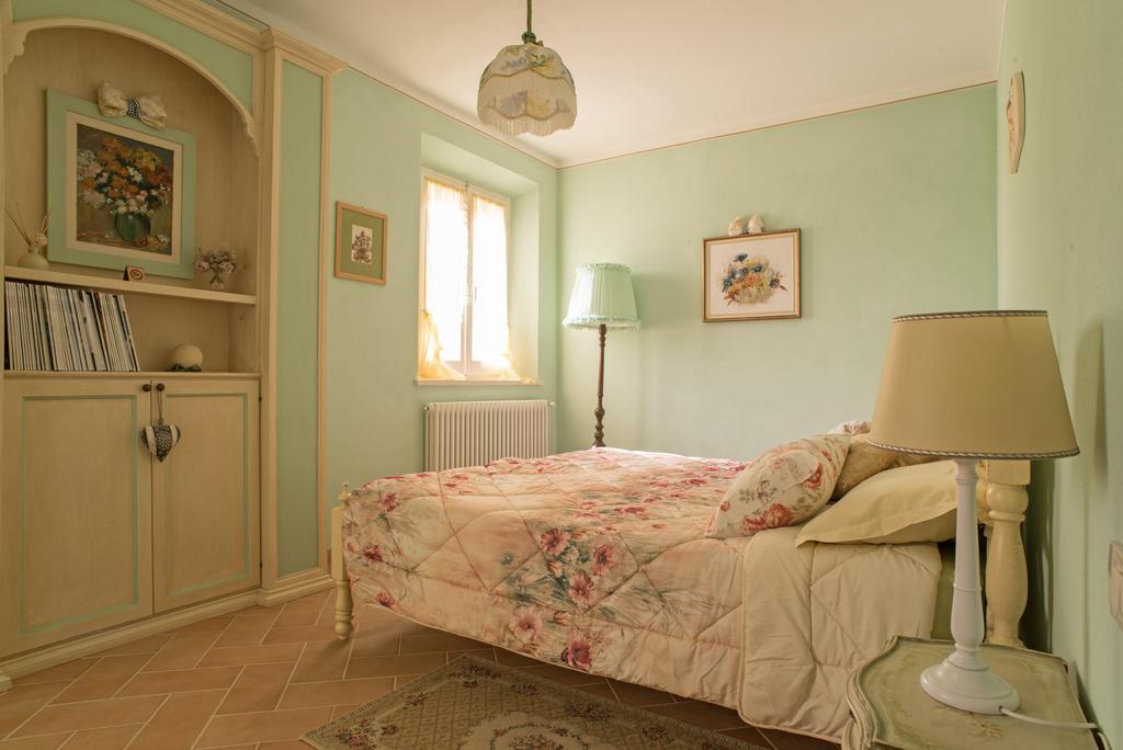Bed and Breakfast Il Poggianino Поджо-Берни Экстерьер фото